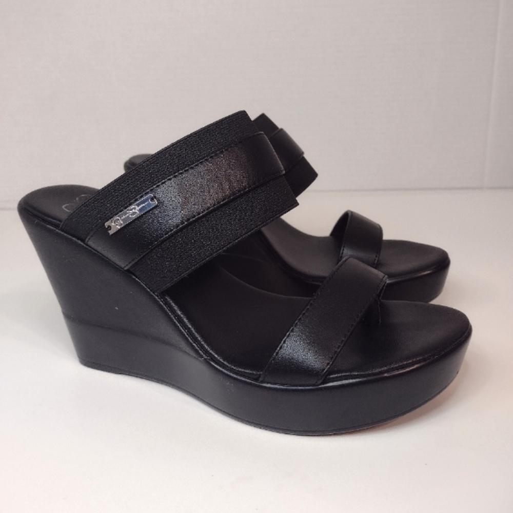 Jessica Simpson JP  women's black wedge sandals size (9.M)